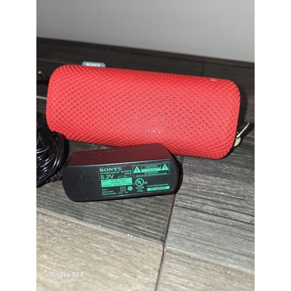 Sony Portable Wireless Speaker SRS-BTS50 With Charging Cable Tested Working - Picture 3 of 6
